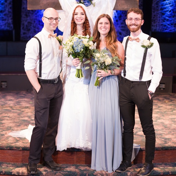 Meet your Posher, Cynthia - Picture 3 of 10